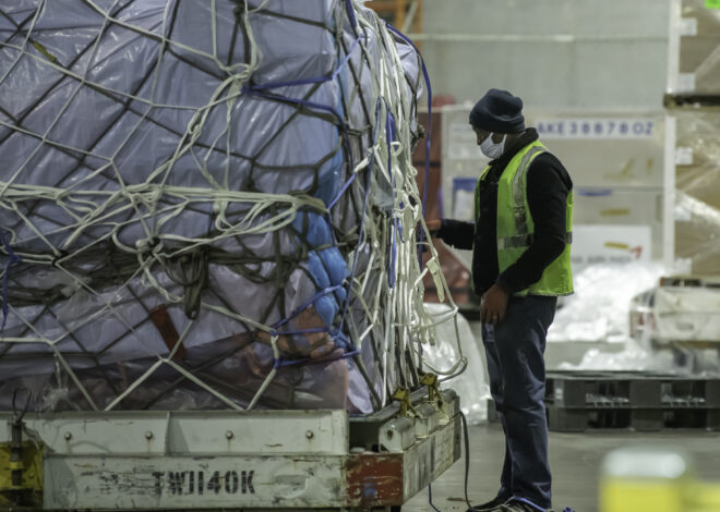 How do bonded warehouses work?