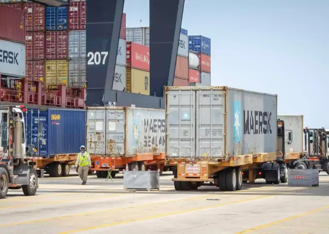 Drewry: Global container volumes to drop 1% on Trump tariffs