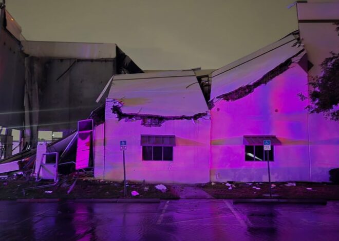 Wall collapse closes Postal Service package center in Tampa