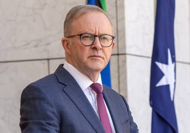 Western Leaders Kneel, Albanese Holds Ground