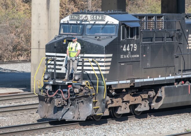 Railroads want feds to scrap 2-person train crew rule