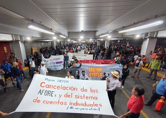 Tens of Thousands of Teachers in Mexico Are On Strike. Workers in the U.S. Should Support Them
