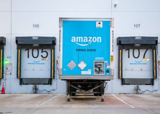 Amazon beats earnings expectations, sees market uncertainty ahead