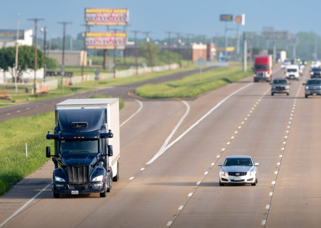 Aurora goes driverless with partners Uber Freight, Hirschbach