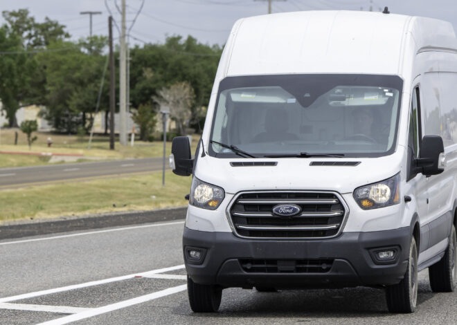 Carriers with mainly medium-size trucks want out from under FMCSA oversight