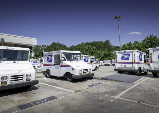 Trump supports FedEx official for Postal Service chief, report says