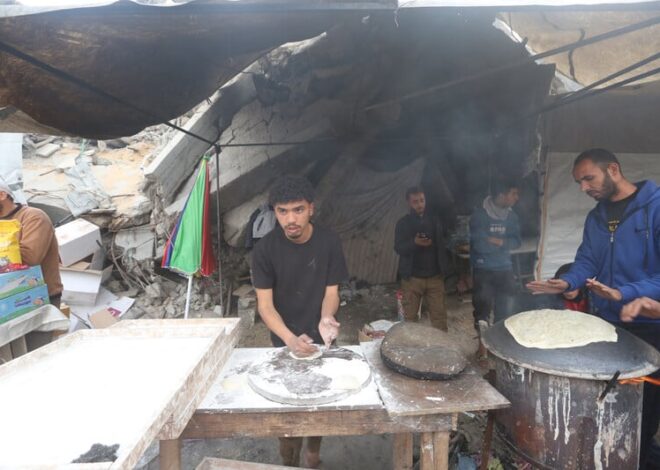 Empty shelves, empty stomachs | The Electronic Intifada