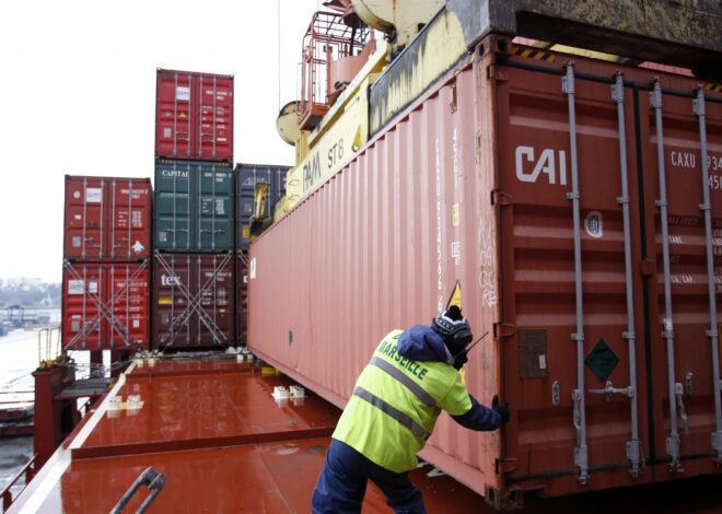 Port Workers in France Refuse to Load Military Equipment for Israel — Setting an Example for Workers Everywhere