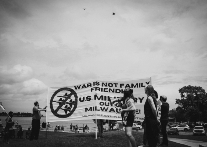 Milwaukee residents rally to oppose the Milwaukee Air & Water Show — Fight Back! News