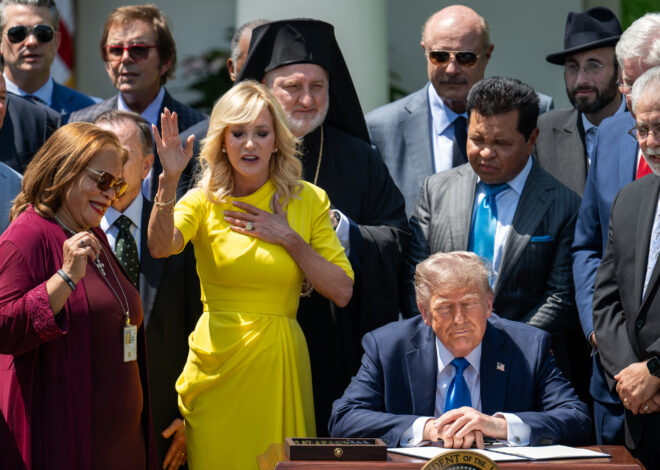 As Non-Profits, US Religious Institutions Can Now Endorse Political Candidates – Consortium News