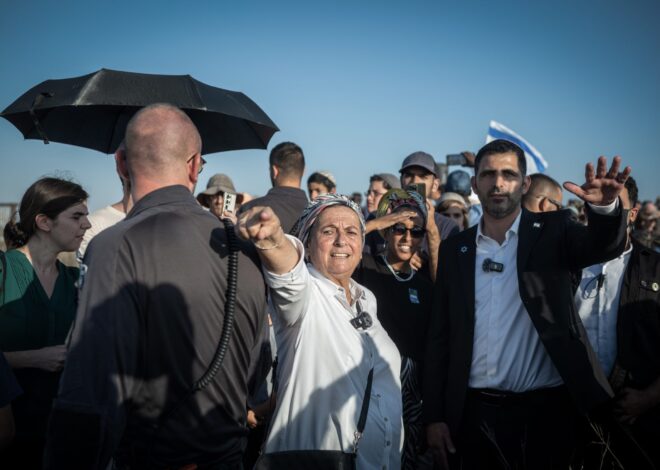 Israeli Settlers March to Gaza Border, Say the Palestinian Territory Will Be ‘Ours Forever’