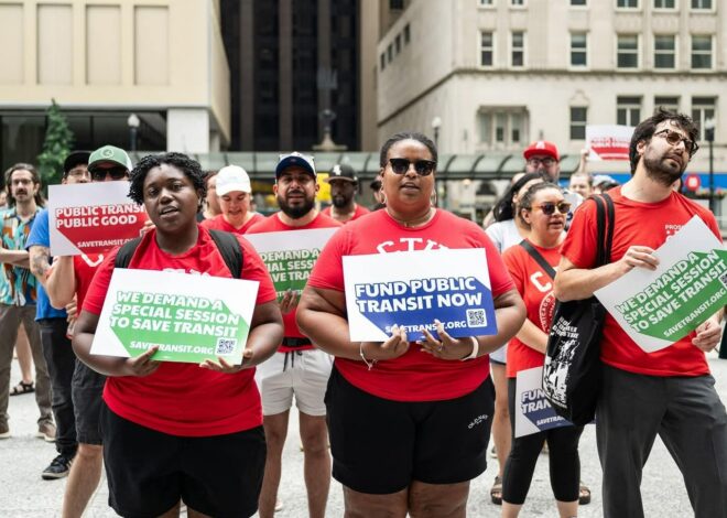 Chicagoans call on Pritzker to fund transit, other public services — Fight Back! News