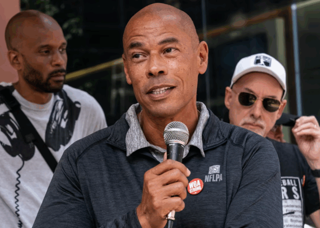 Trump Poised to Probe the NFL Players Union