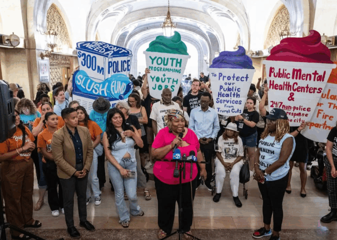 Chicagoans pack city hall to oppose Jim Crow curfew ordinance, win this round — Fight Back! News