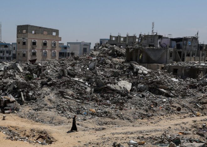 Israeli Hostage Families Call on Netanyahu To Agree to the Ceasefire Deal Approved by Hamas