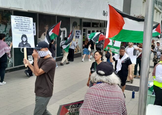Dallas community pickets Dallas Morning News, holds vigil for murdered Al Jazeera journalists — Fight Back! News