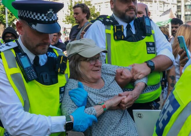 The UK Zionist Regime Mass Arrests Peaceful Protestors.