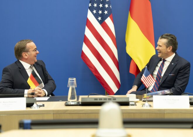 German Defense Minister Criticizes von der Leyen’s Talk of Sending Troops to Ukraine