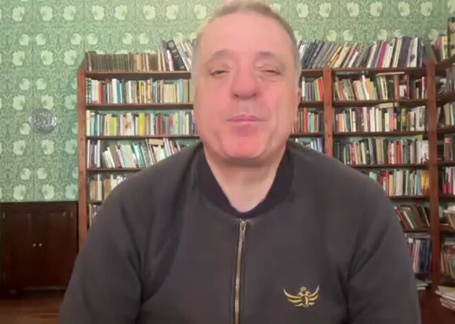 Russia Begins Oreshnik Deployments; Zelensky Threatens Kremlin Leaders; Wants Moscow Missile Strikes