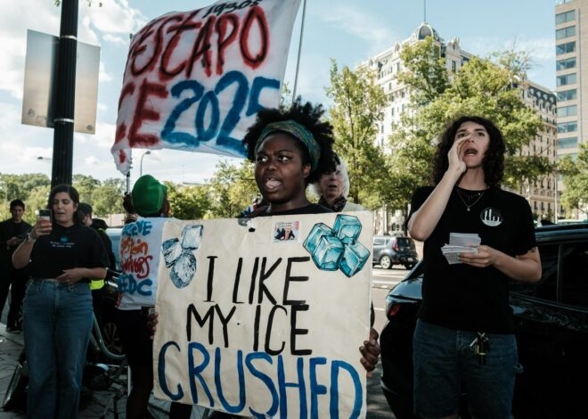 Washington DC protest slams mayor’s executive order allowing indefinite police cooperation with federal law enforcement — Fight Back! News