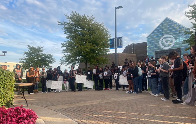 GVSU students hold vigil for Demartravion Reed — Fight Back! News