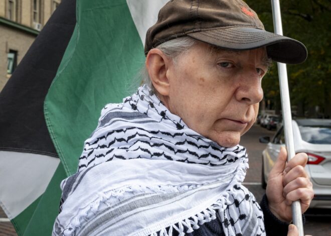 Ohio Univ removes professor Tom Hayes detained by Israel