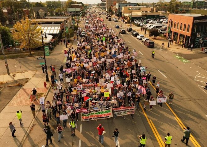 Over 8000 in Detroit stand up to Trump — Fight Back! News