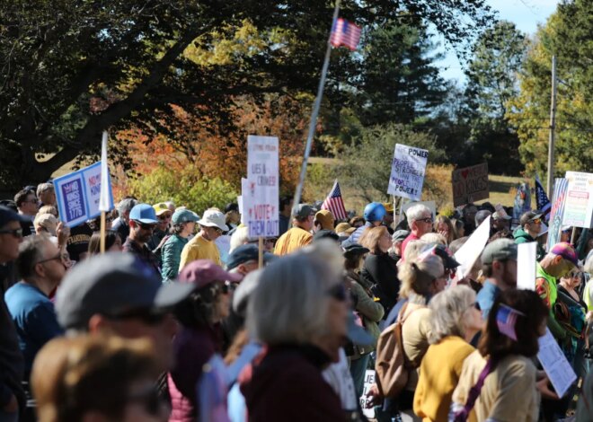 ‘No Kings’ & the Lure of Spectacle