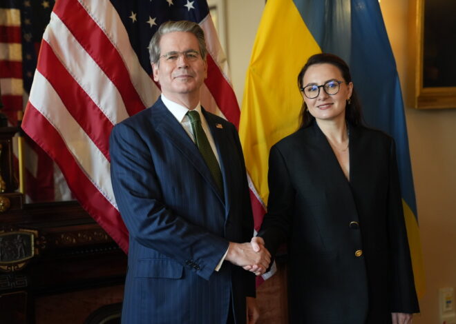 Ukrainian Delegation Arrives in Washington To Push Agenda of Fewer Talks With Russia and More Weapons