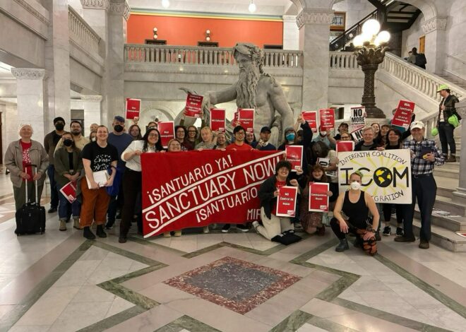 Minneapolis residents deliver over 1000 petitions to mayor’s office to demand a stronger sanctuary city — Fight Back! News