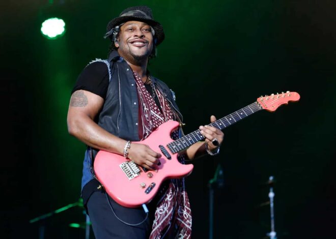Remembering D’Angelo, A Neo-Soul Artist Committed To Fighting Racism