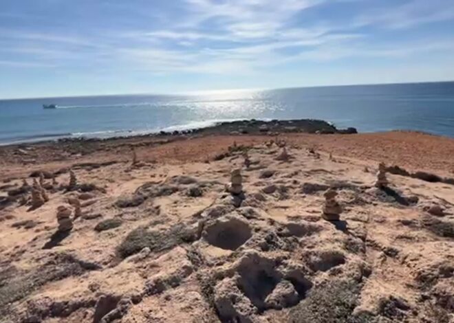 Venezuela strike coming but Trump denies. Pentagon green lights Tomahawks to Ukraine. Blackhawk down