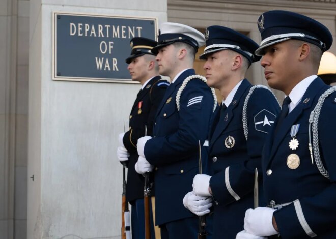 Majority of Democrats Join Senate GOP to Pass Trump’s $900 Billion Pentagon Wish List