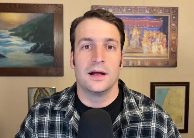 US Flies Fighter Jets Into Gulf of Venezuela, Zelensky Rules Out Ceding Territory, and More