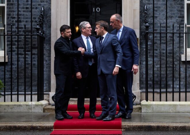 Zelensky Rules Out Ceding Territory for Peace Deal