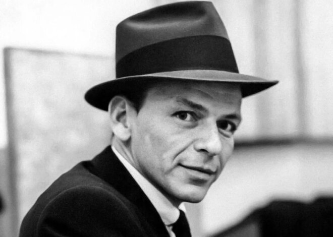 Listening to Frank Sinatra on New Year’s Eve