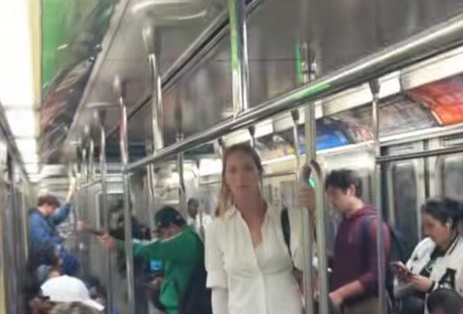 A Woman on a NY Subway Just Set the Tone for Next Year