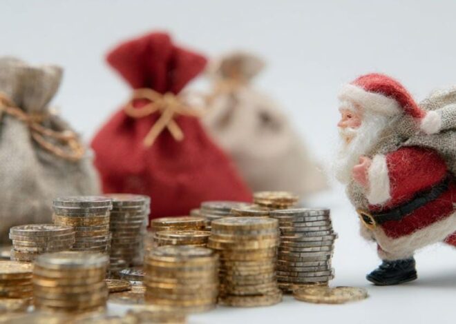 Cash and Coins for Those You Love This Christmas