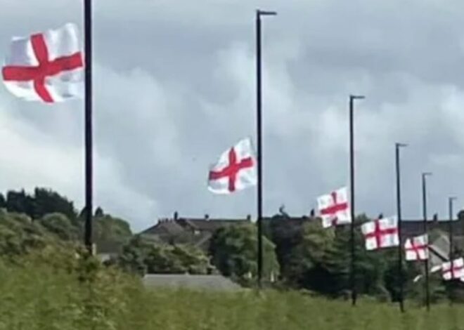 Patriot who tragically died while hanging flag on lamp post to be given state funeral