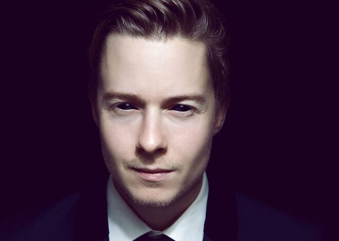 AI Bots Aren’t Taking Our Jobs – Corporate Profiteers Are