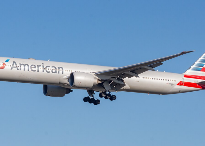 Trump Opens Venezuela Airspace to Commercial Flights