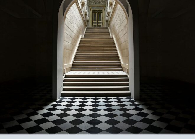 Binary Thinking and its Blind Spots