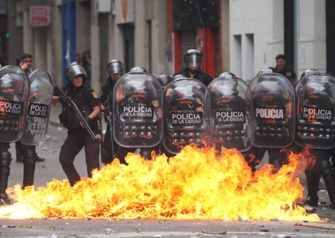 Argentina Passes Anti-Labor Law Amid Fierce Protest and State Repression 