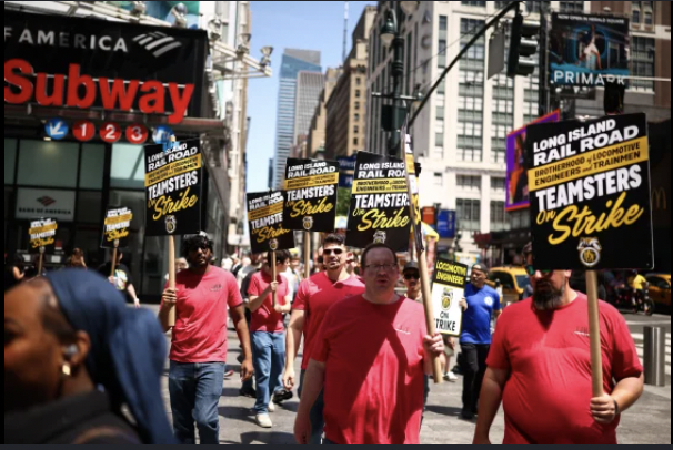 NY Gov Blames Trump for Not Blocking Long Island Rail Strike – Mamdani MIA during Strike