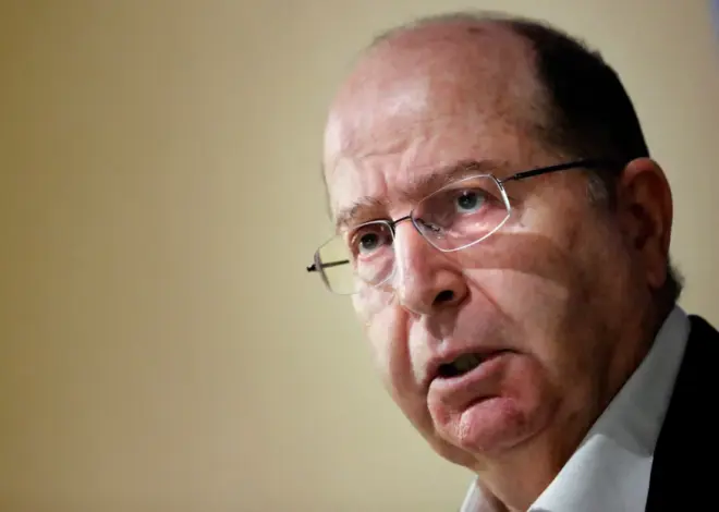 Israel’s former defence minister compares settlers to Nazism