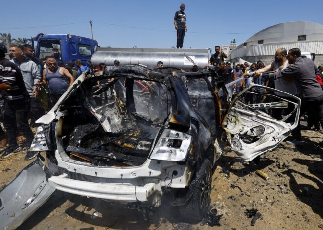 Israeli Attacks in Gaza Kill Three Palestinians