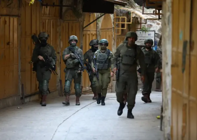 Israeli occupiers attack Palestinian towns, homes in West Bank under army protection – Middle East Monitor