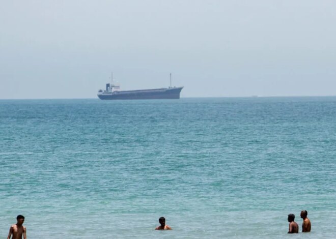 Iran warns ships against using unauthorised routes in Strait of Hormuz – Middle East Monitor