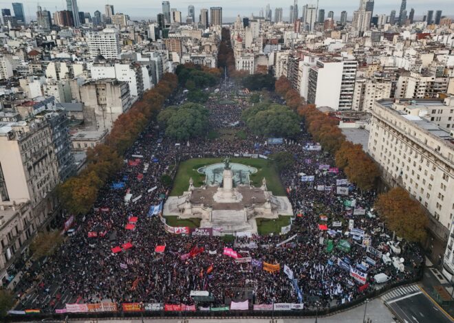 In Argentina “Ni Una Menos” Fills the Streets to Demand Justice for Agostina Vega