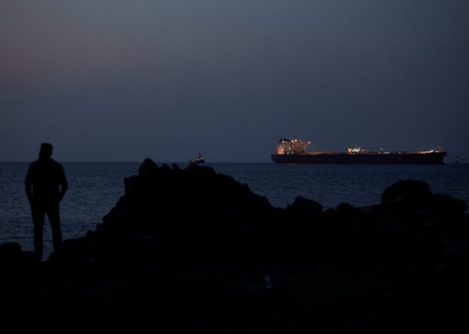 IMO Pauses Hormuz Ship Evacuations After Vessel Struck Off the Coast of Oman